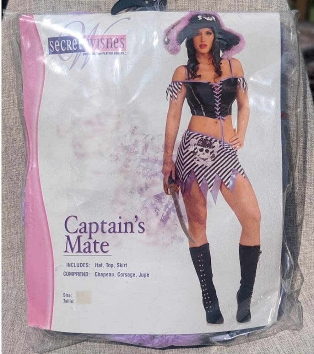 Secret Wishes Women's Sexy Captain's Mate Pirate Costume Halloween Cosplay New